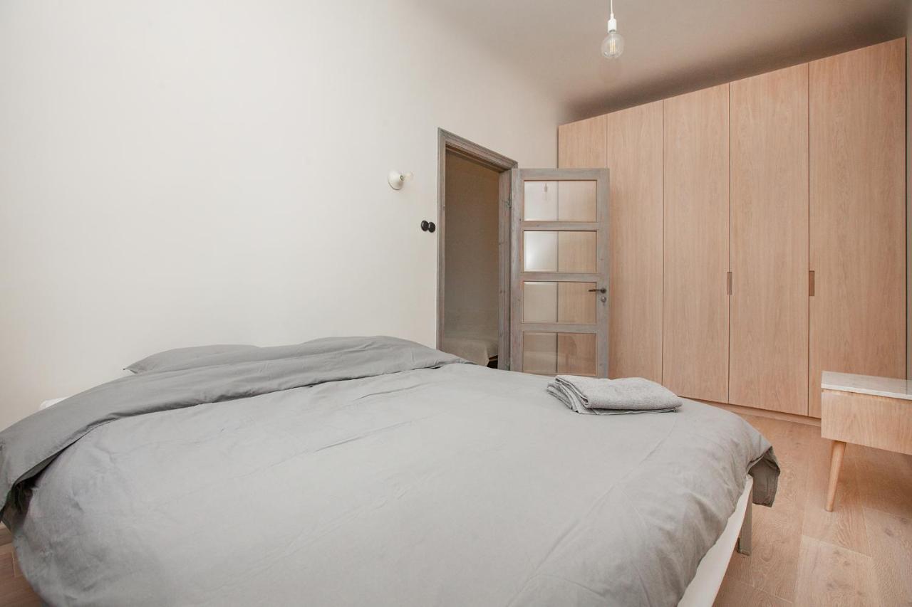 Ascetic Skolas Street Apartment Riga Esterno foto