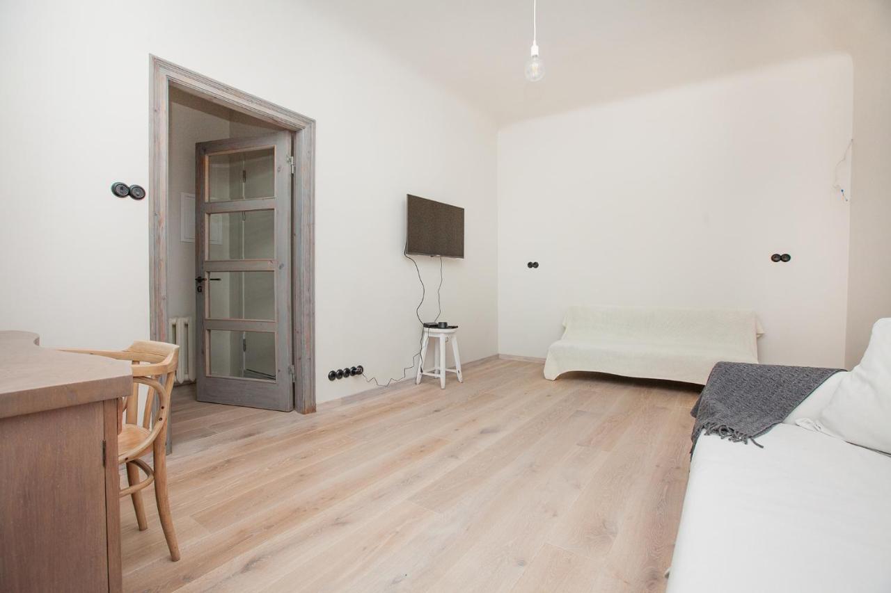 Ascetic Skolas Street Apartment Riga Esterno foto